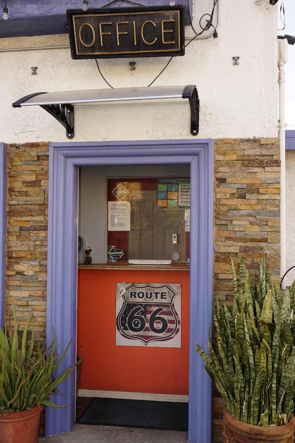 Route 66 Motel - Rialto Εξωτερικό φωτογραφία